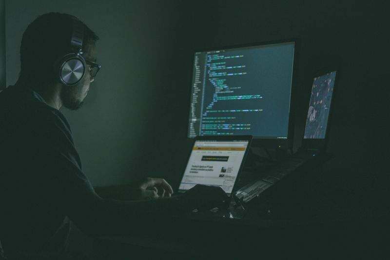 業務を止めないためのPC定期メンテナンスの基本